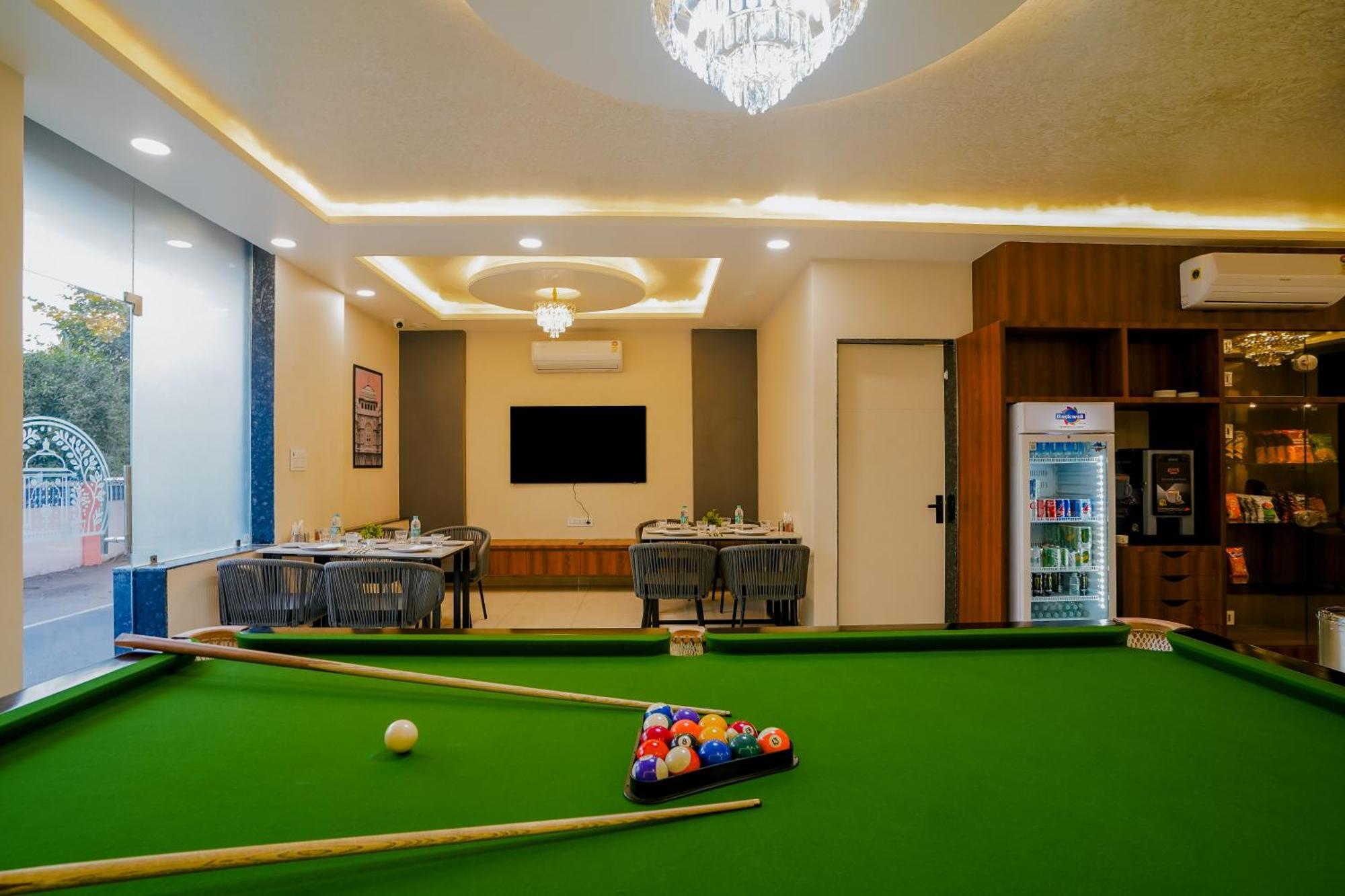 Hotel The Hidden Door-Near Jaipur Airport ภายนอก รูปภาพ