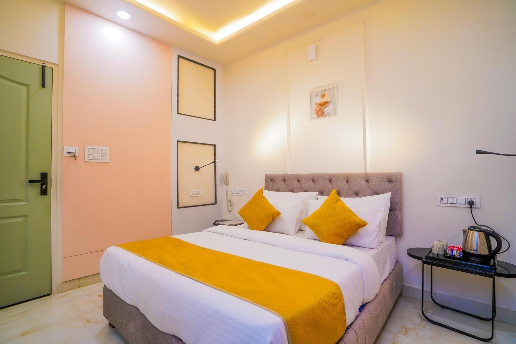 Hotel The Hidden Door-Near Jaipur Airport ภายนอก รูปภาพ