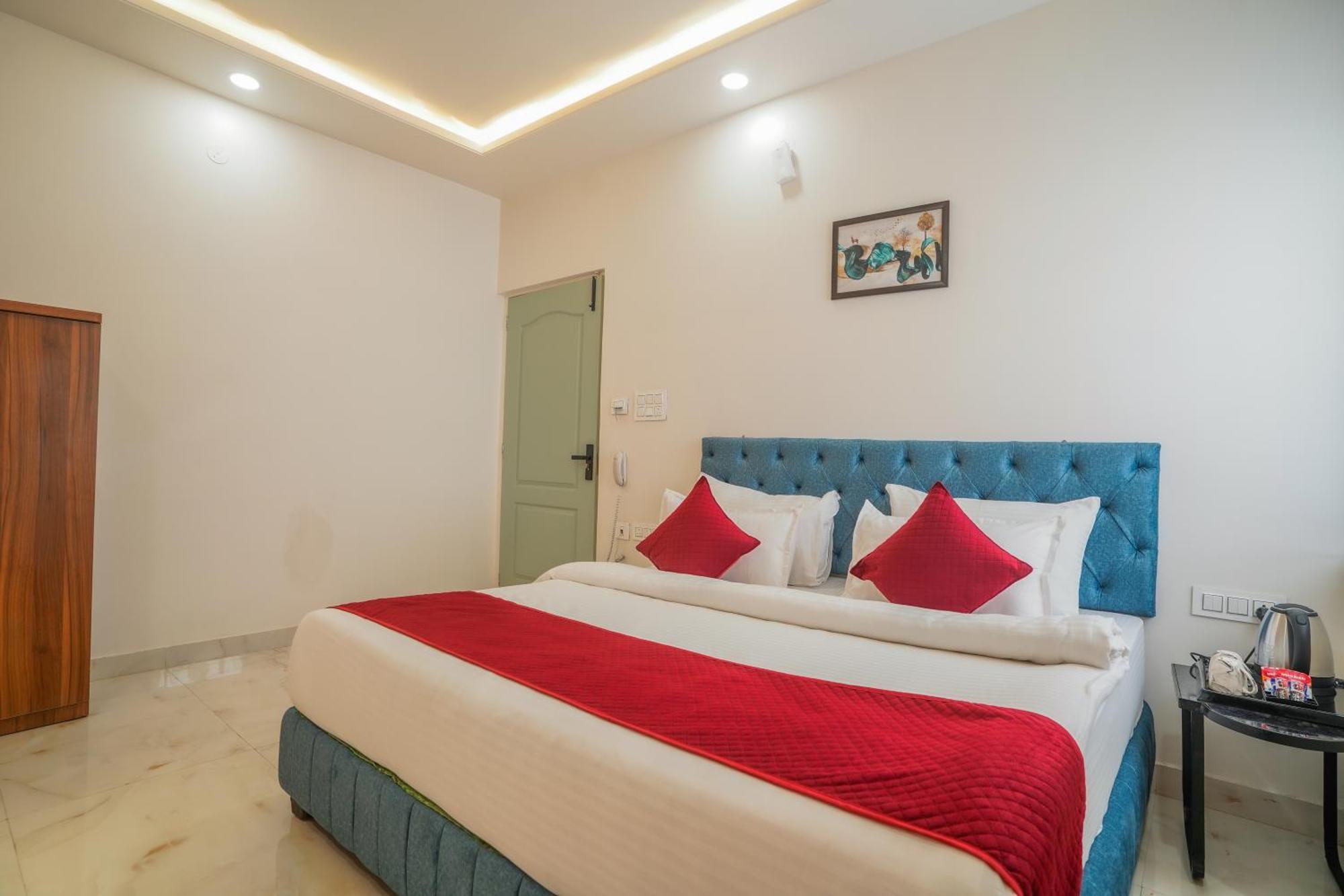 Hotel The Hidden Door-Near Jaipur Airport ภายนอก รูปภาพ