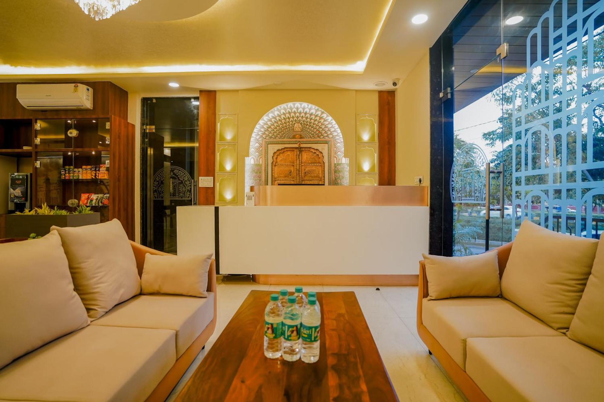 Hotel The Hidden Door-Near Jaipur Airport ภายนอก รูปภาพ