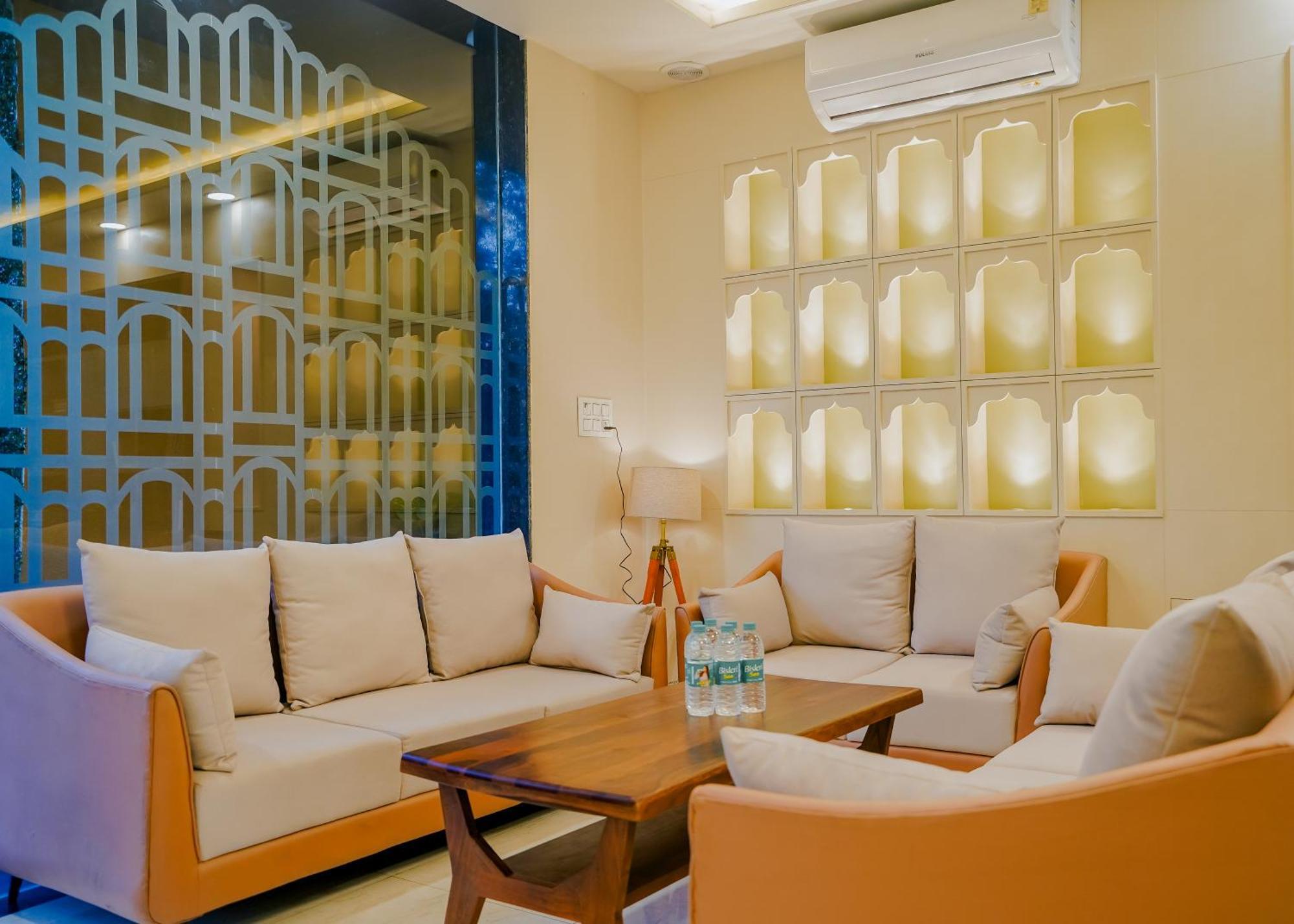 Hotel The Hidden Door-Near Jaipur Airport ภายนอก รูปภาพ